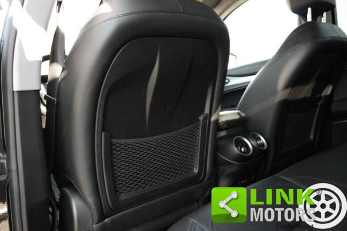 Alfa Romeo Stelvio Stelvio 2.2 Turbodiesel 190 CV AT8 Q4 Sprint (14)