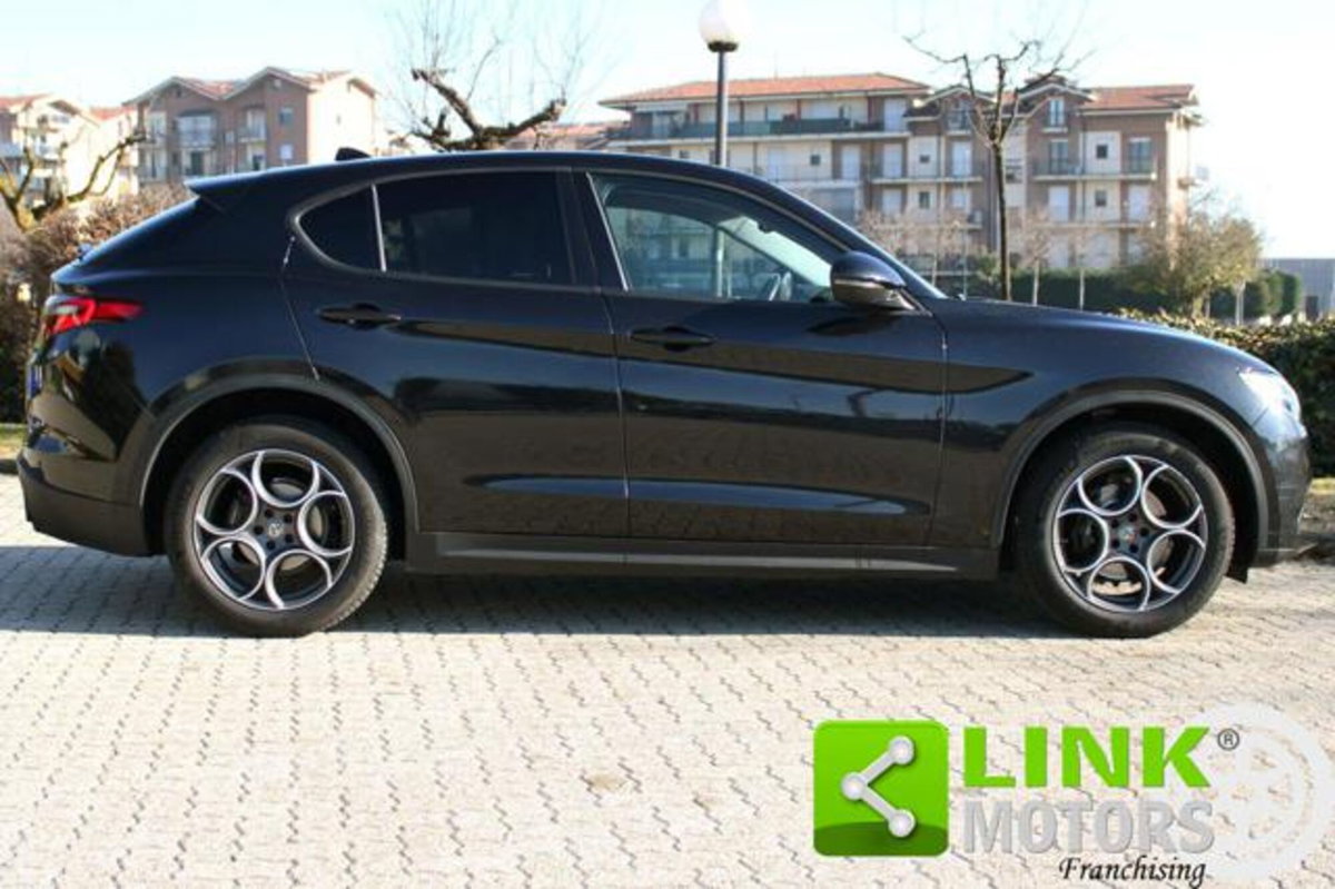 Alfa Romeo Stelvio Stelvio 2.2 Turbodiesel 190 CV AT8 Q4 Sprint (2)