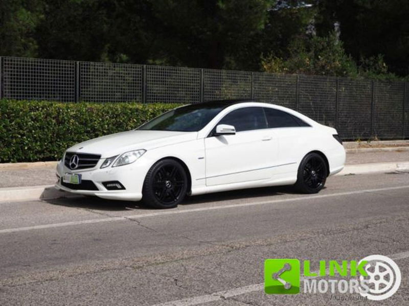 Mercedes-Benz Classe E Coupé 220 CDI Coupé BlueEFFICIENCY Avantgarde
