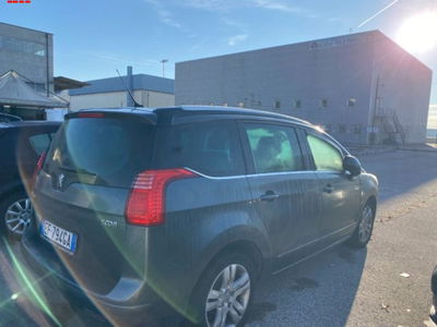 Peugeot 5008 1.6 HDi 112CV Business usata
