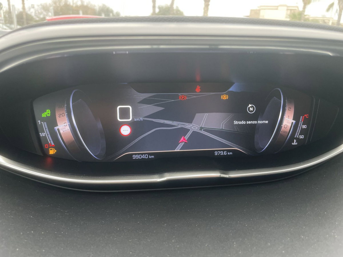 Peugeot 3008 BlueHDi 130 S&S GT Line (14)