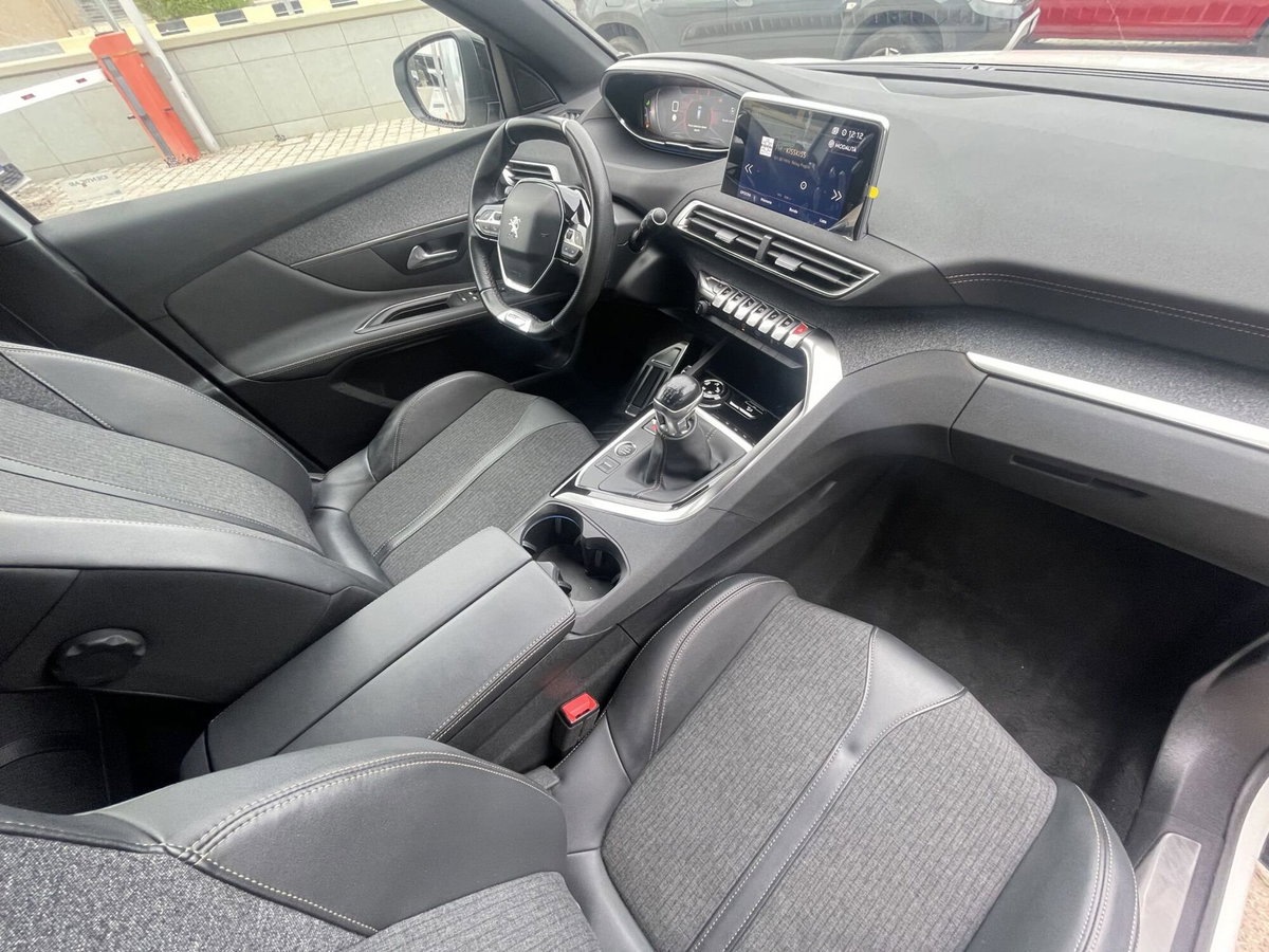 Peugeot 3008 BlueHDi 130 S&S GT Line (9)