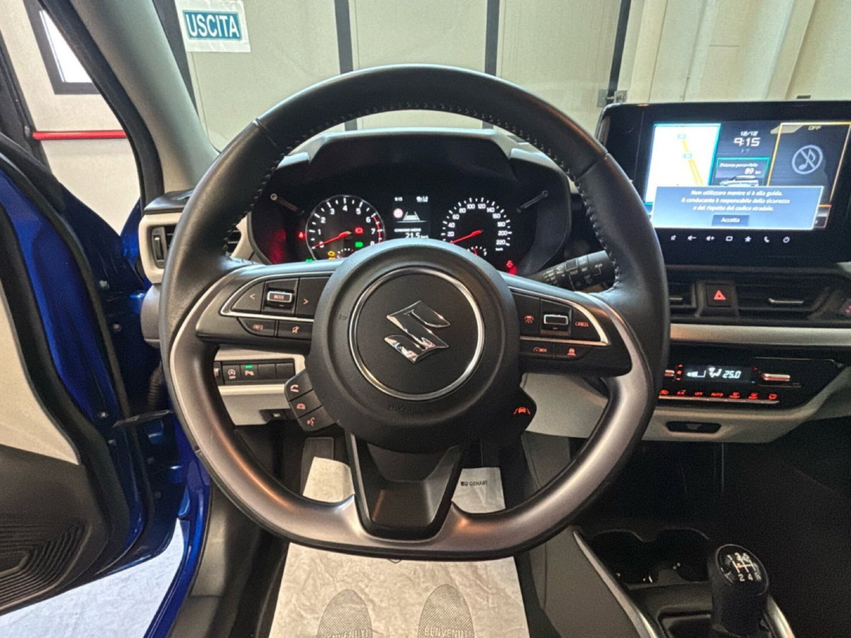 Suzuki Swift 1.2 Hybrid Easy Top (16)