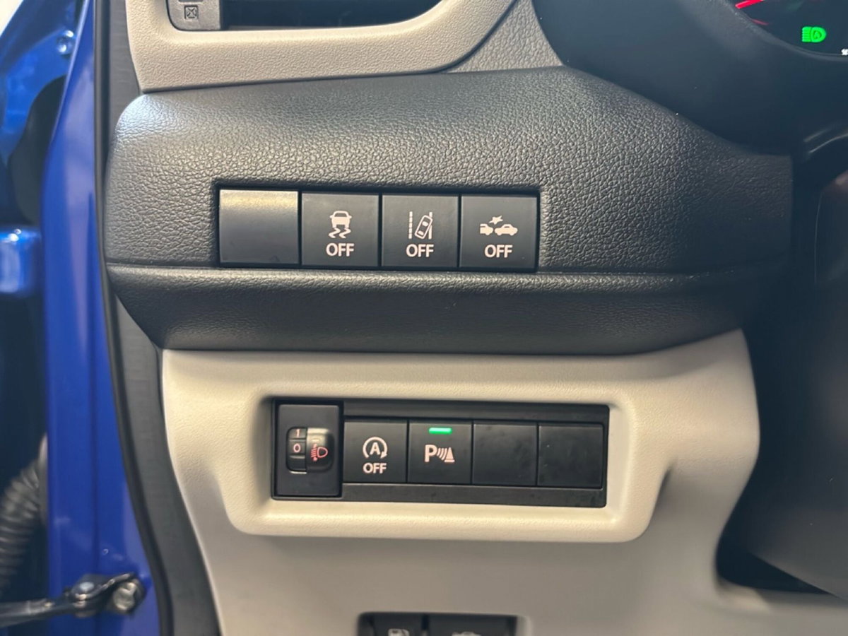 Suzuki Swift 1.2 Hybrid Easy Top (17)