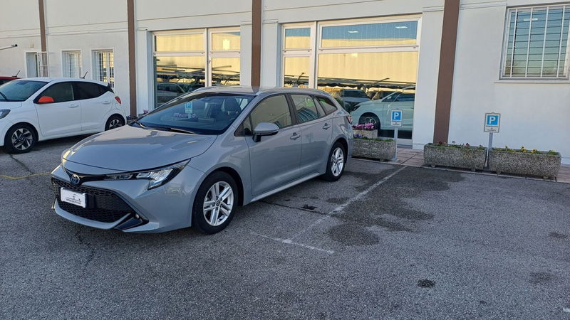 Toyota Corolla Touring Sports 1.8 Hybrid Business