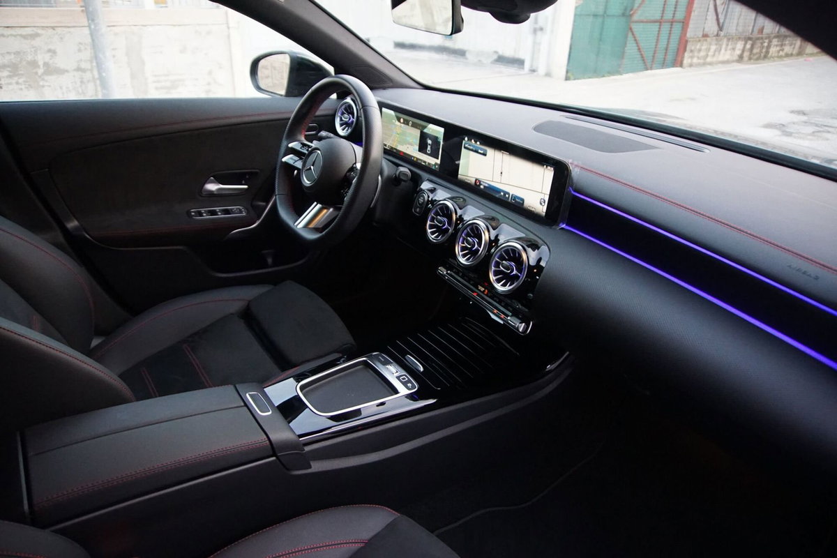 Mercedes-Benz CLA 220 d Automatic Premium (11)