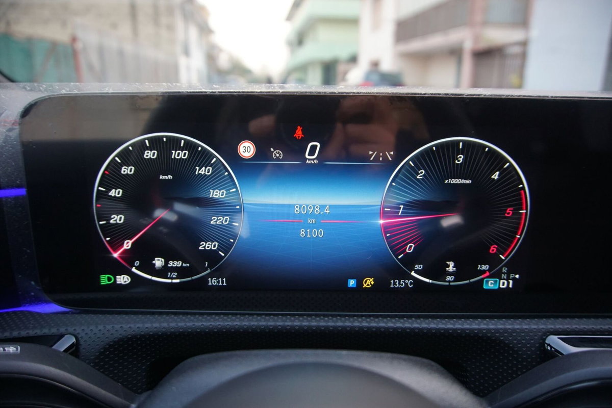 Mercedes-Benz CLA 220 d Automatic Premium (14)