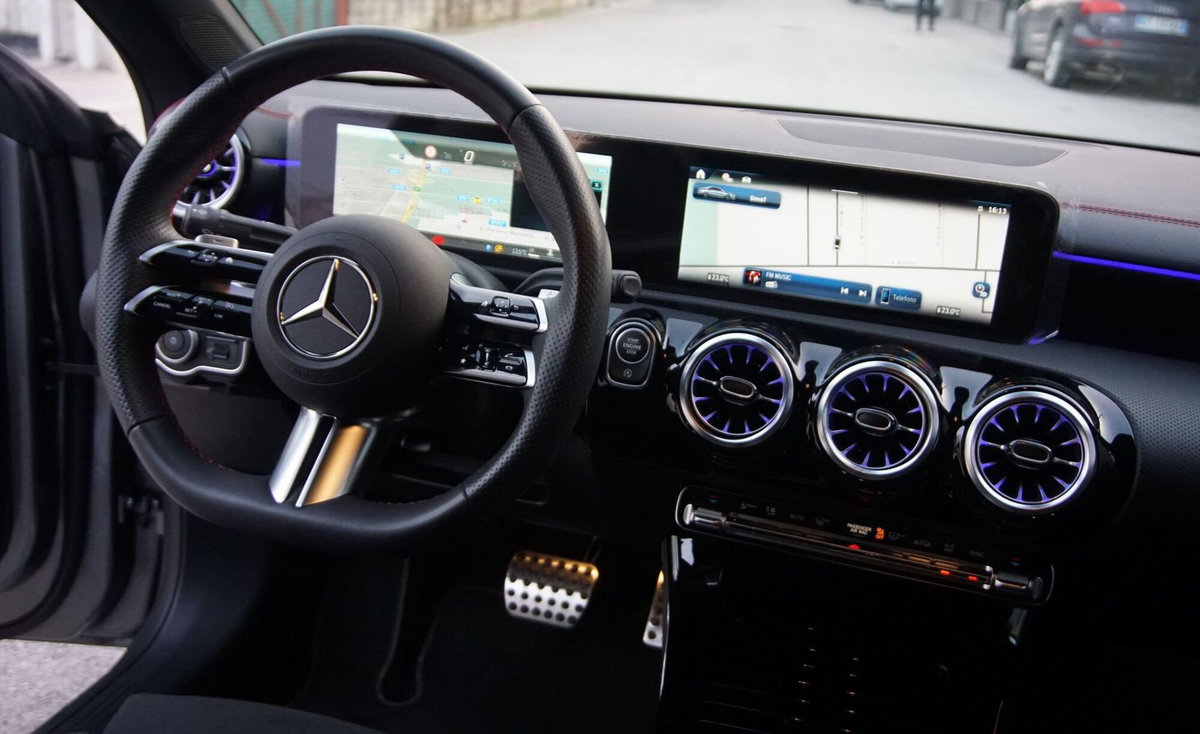 Mercedes-Benz CLA 220 d Automatic Premium (8)