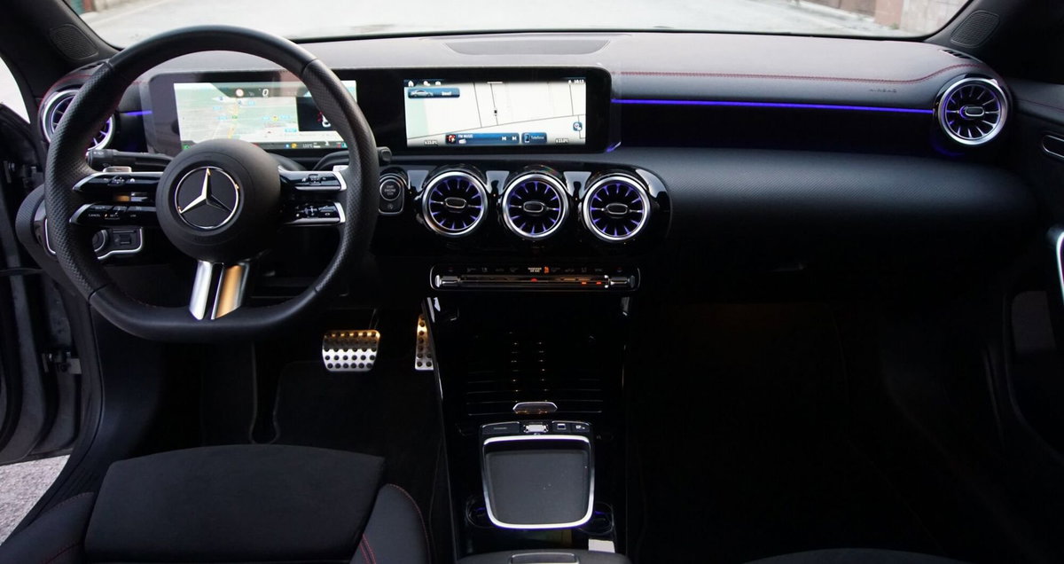 Mercedes-Benz CLA 220 d Automatic Premium (9)