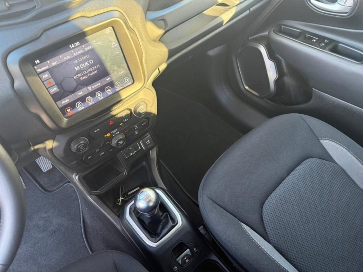 Jeep Renegade 1.0 T3 Limited (14)