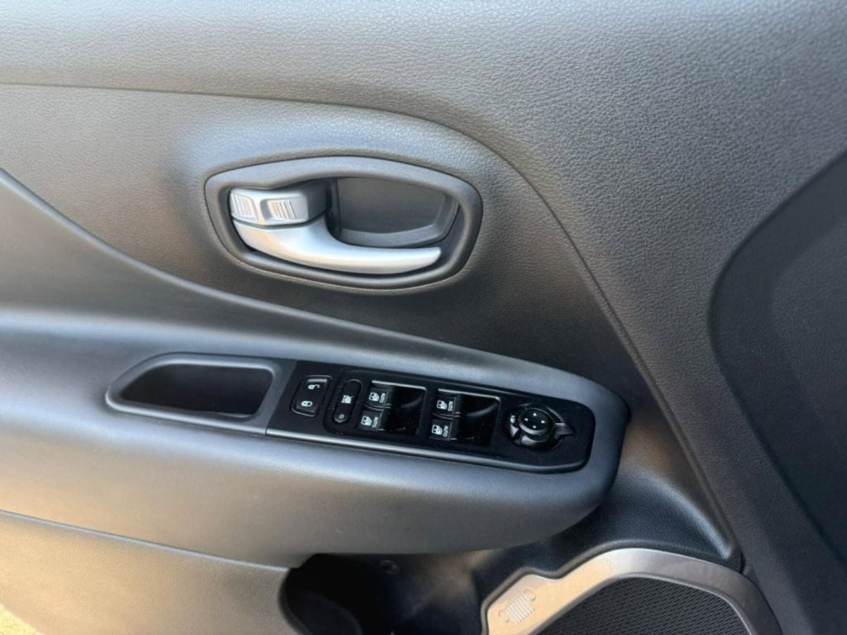 Jeep Renegade 1.0 T3 Limited (20)