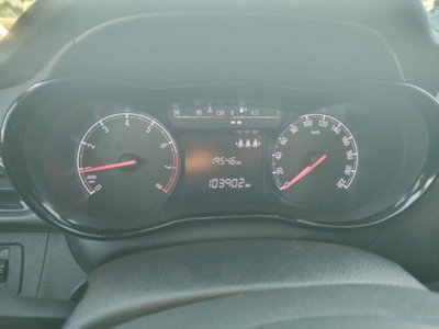 Opel Karl Rocks 1.0 73 CV GPL (10)