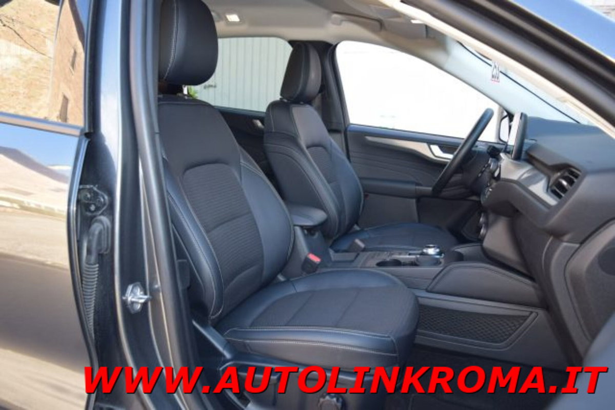 Ford Kuga 1.5 EcoBlue 120 CV 2WD Titanium (11)