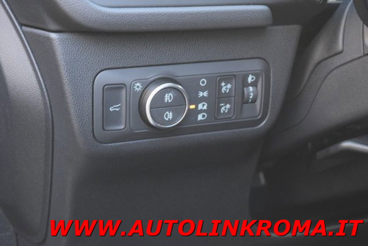 Ford Kuga 1.5 EcoBlue 120 CV 2WD Titanium (20)