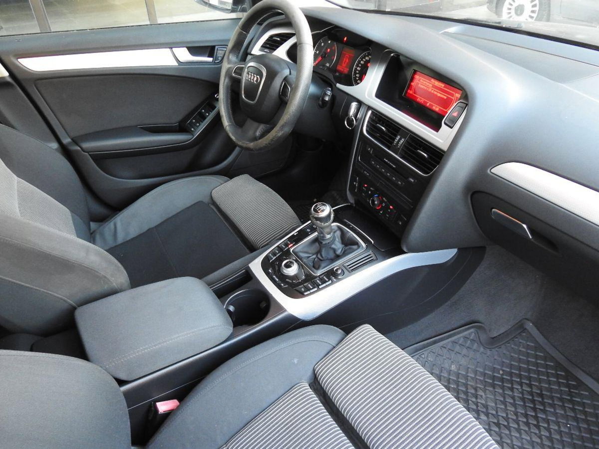 Audi A4 Avant 2.0 TDI 143CV F.AP. Ambiente (10)