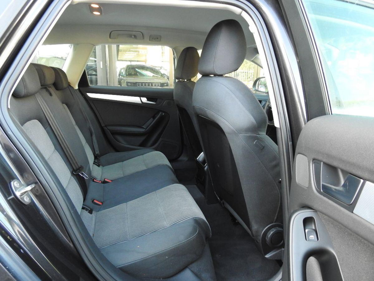 Audi A4 Avant 2.0 TDI 143CV F.AP. Ambiente (12)