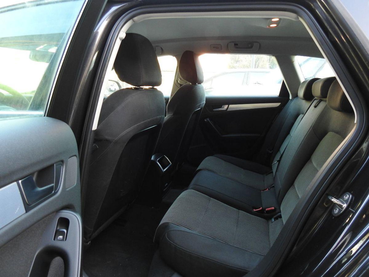 Audi A4 Avant 2.0 TDI 143CV F.AP. Ambiente (16)