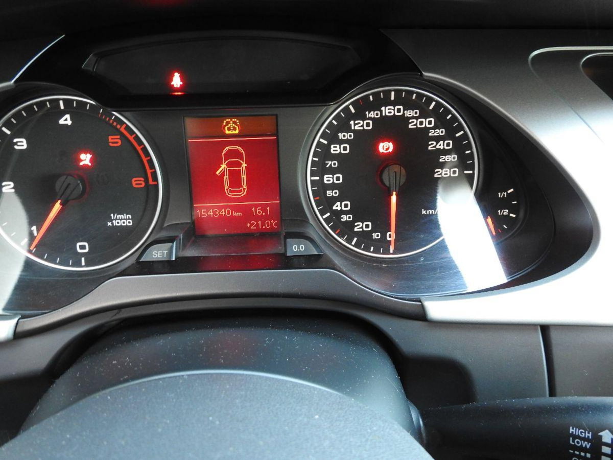 Audi A4 Avant 2.0 TDI 143CV F.AP. Ambiente (19)