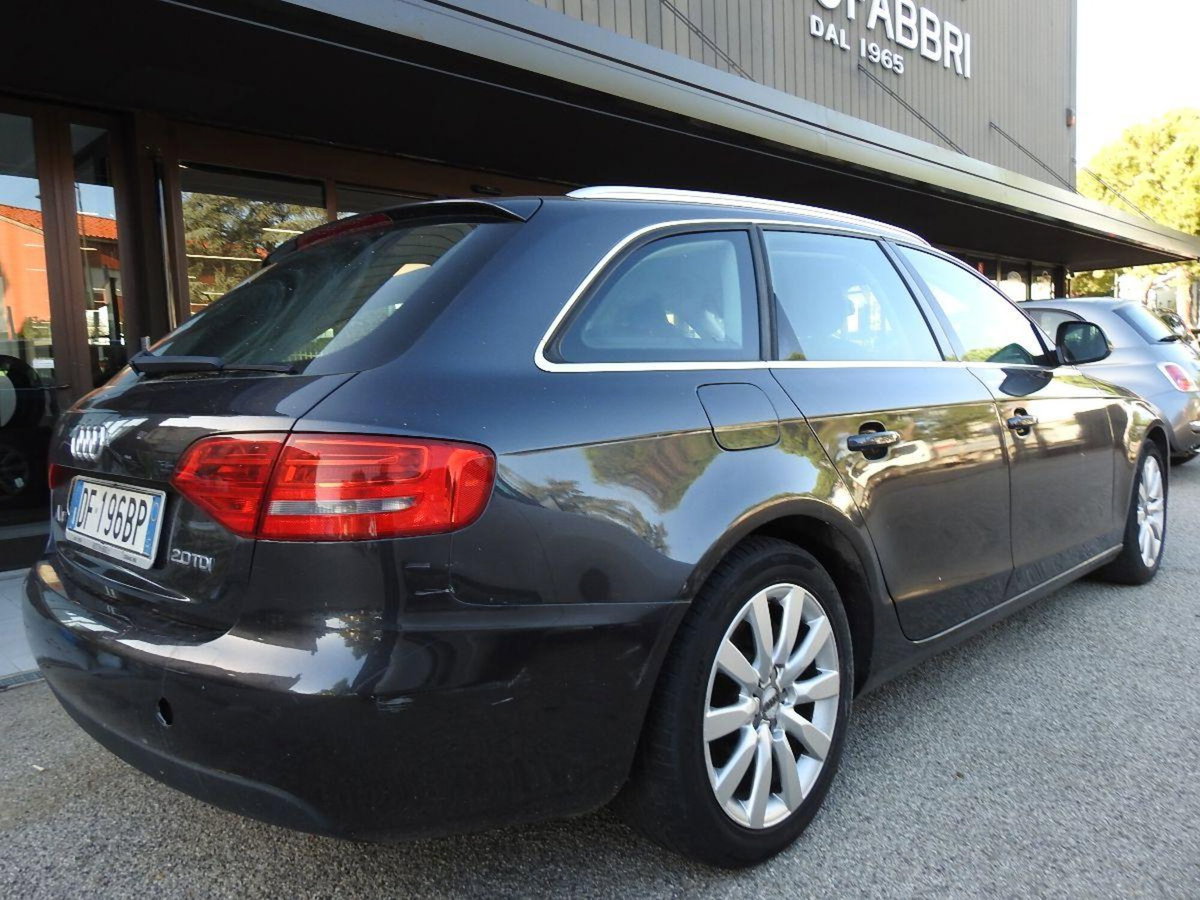 Audi A4 Avant 2.0 TDI 143CV F.AP. Ambiente (7)