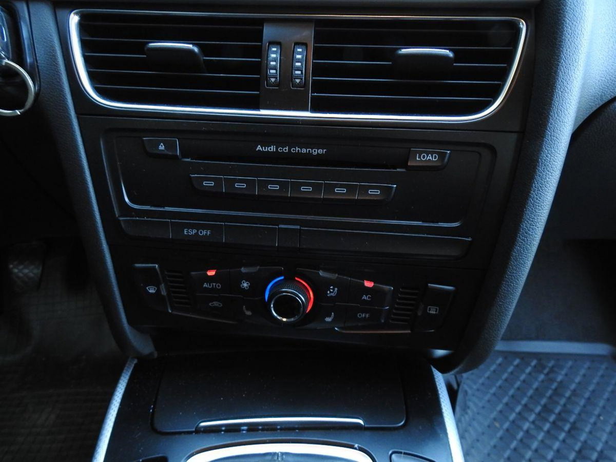 Audi A4 Avant 2.0 TDI 143CV F.AP. Ambiente (8)