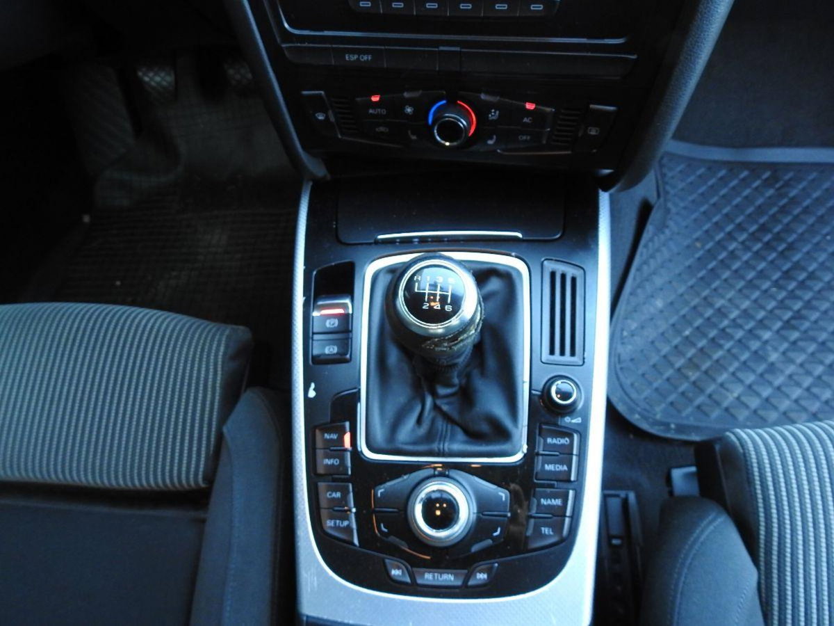 Audi A4 Avant 2.0 TDI 143CV F.AP. Ambiente (9)