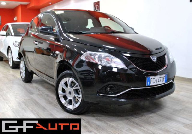 Lancia Ypsilon 0.9 TwinAir 5 porte Metano Ecochic Gold