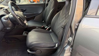 Lancia Ypsilon 1.0 FireFly 5 porte S&S Hybrid Ecochic Silver (11)