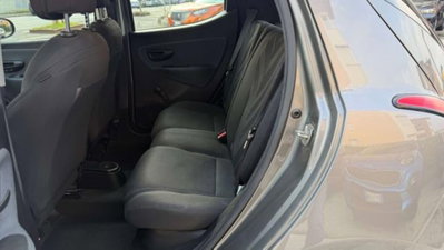 Lancia Ypsilon 1.0 FireFly 5 porte S&S Hybrid Ecochic Silver (12)