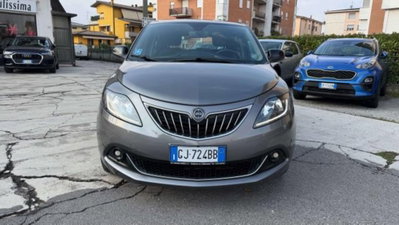 Lancia Ypsilon 1.0 FireFly 5 porte S&S Hybrid Ecochic Silver (2)