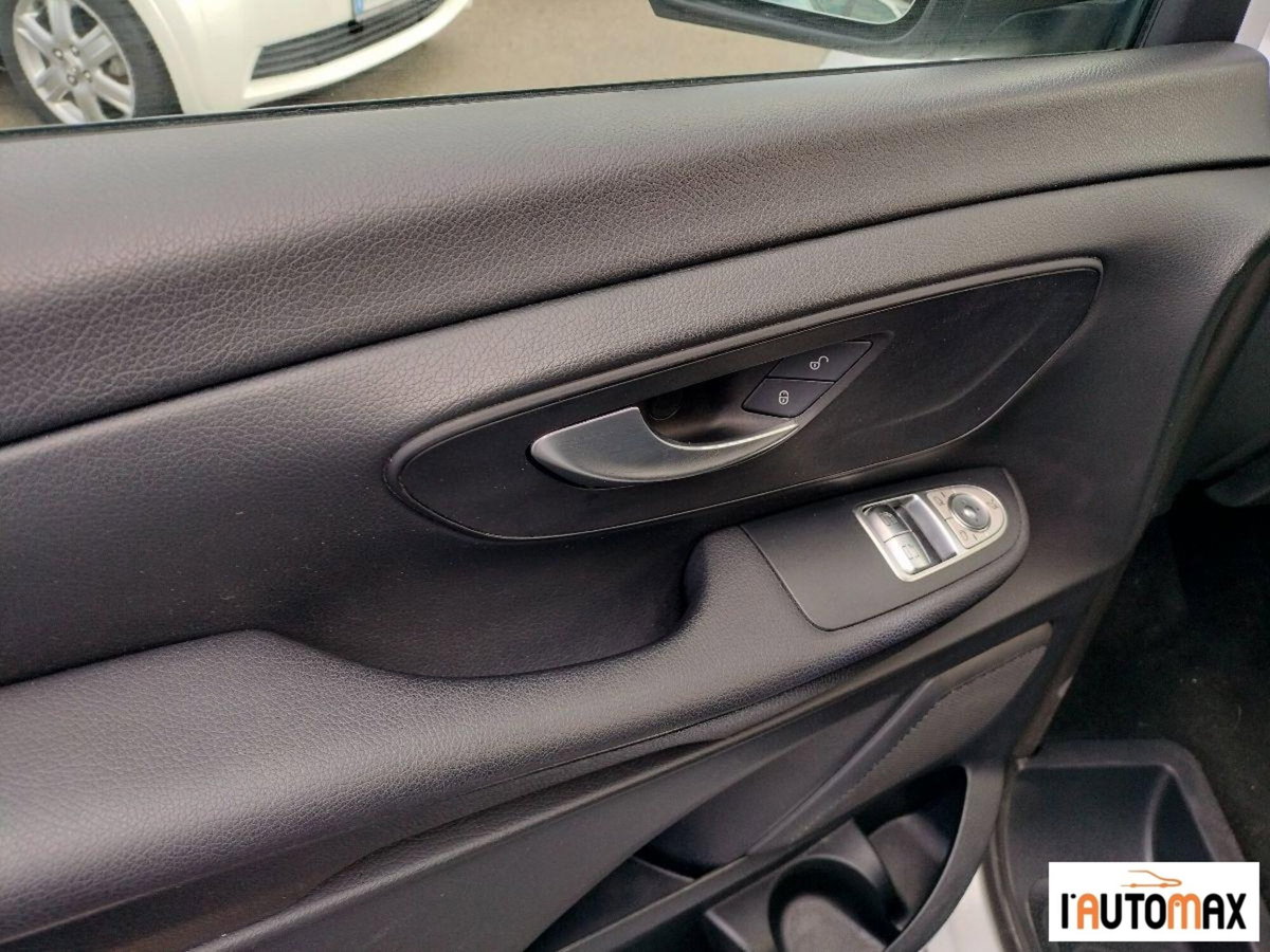 Mercedes-Benz Classe V 220 d Executive Long (9)