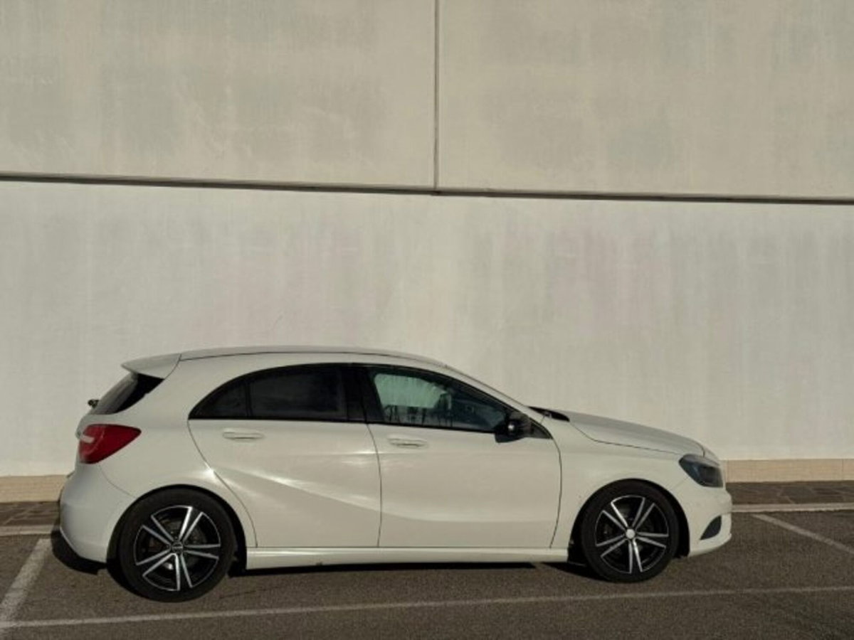 Mercedes-Benz Classe A 200 CDI Automatic Sport (4)