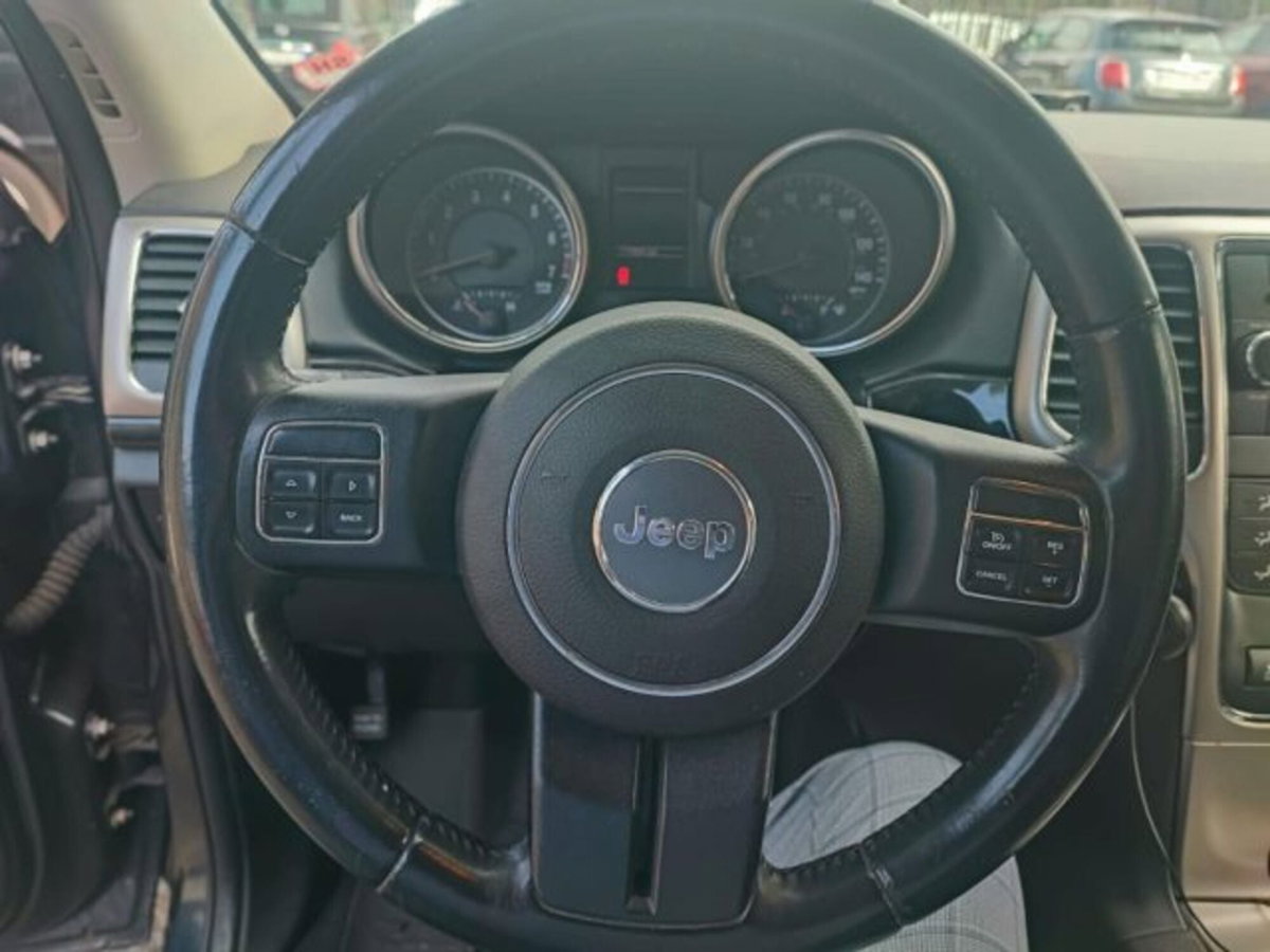 Jeep Grand Cherokee 3.6 V6 Overland (11)