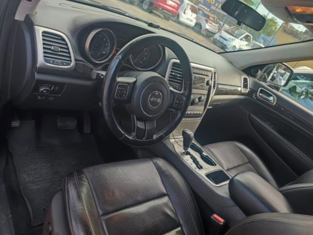 Jeep Grand Cherokee 3.6 V6 Overland (7)