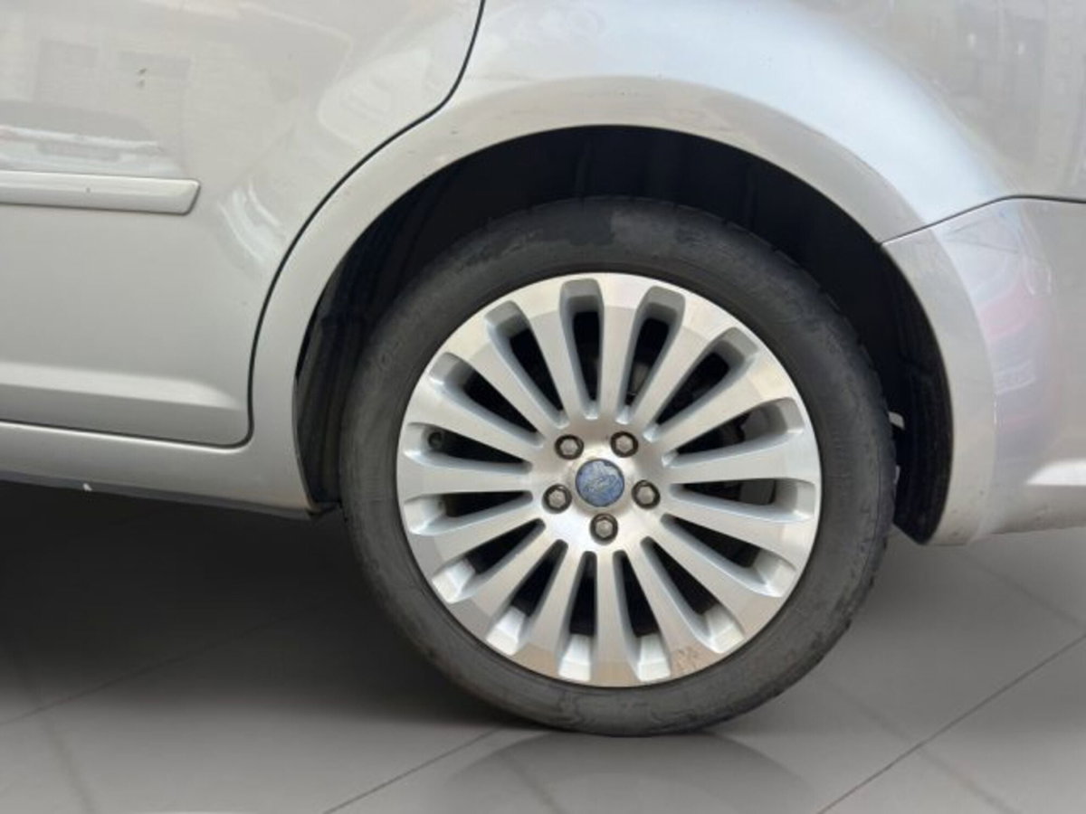 Ford C-Max 2.0 145 CV Bz.- GPL Titanium (15)