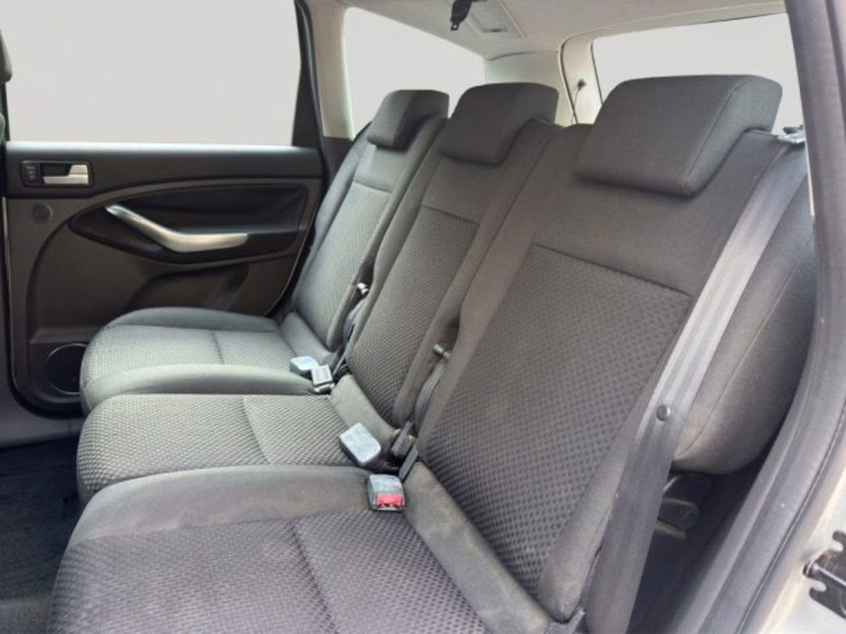 Ford C-Max 2.0 145 CV Bz.- GPL Titanium (19)