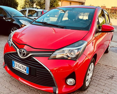Toyota Yaris 1.3 5 porte Lounge usata