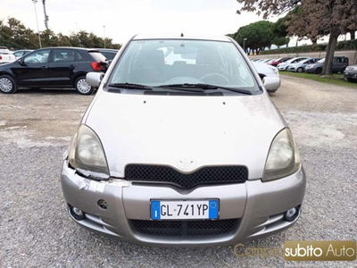 Toyota Yaris 16V cat 3 porte Sol usata