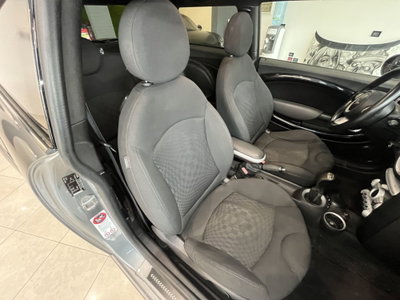 MINI Mini 1.6 16V John Cooper Works (15)