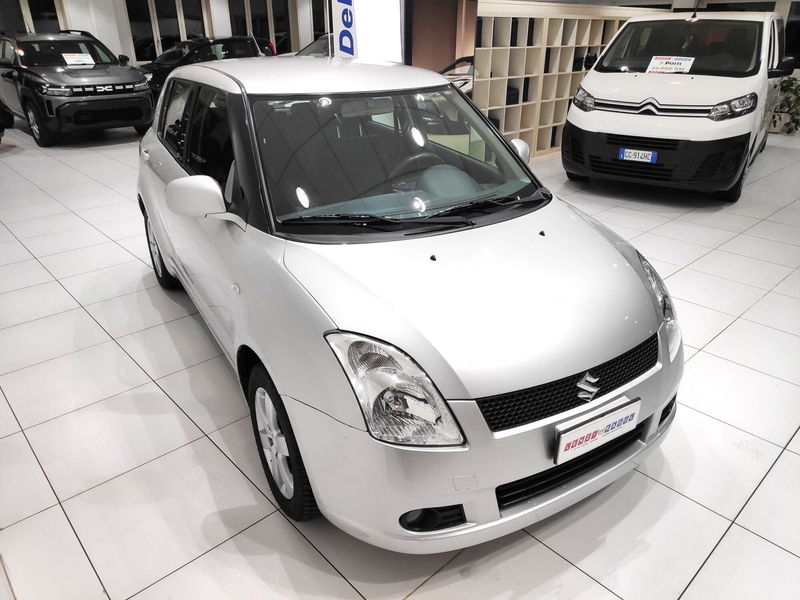 Suzuki Swift 1.3 4x4 5p. GL