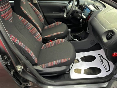 Citroen C1 C1 VTi 72 5 porte Shine (14)