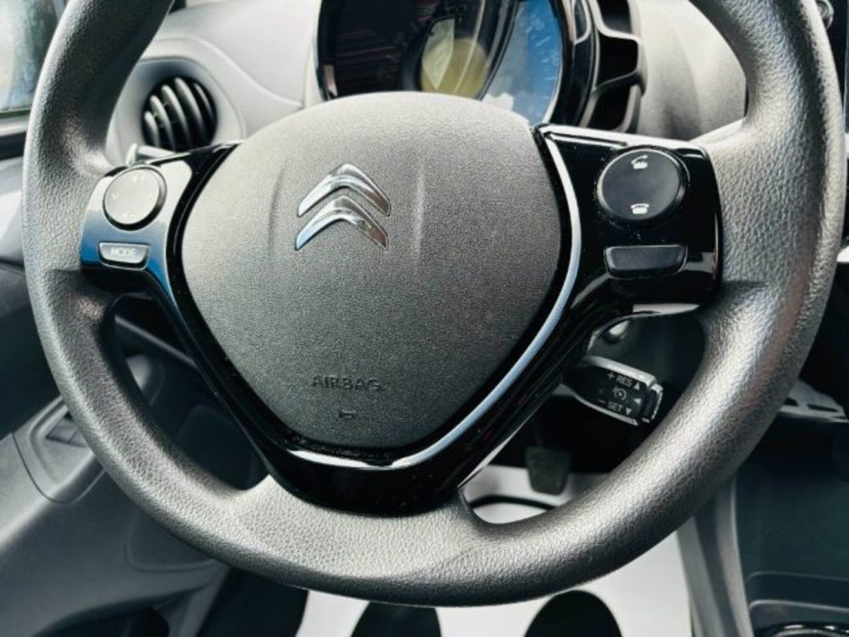 Citroen C1 C1 VTi 72 5 porte Shine (15)