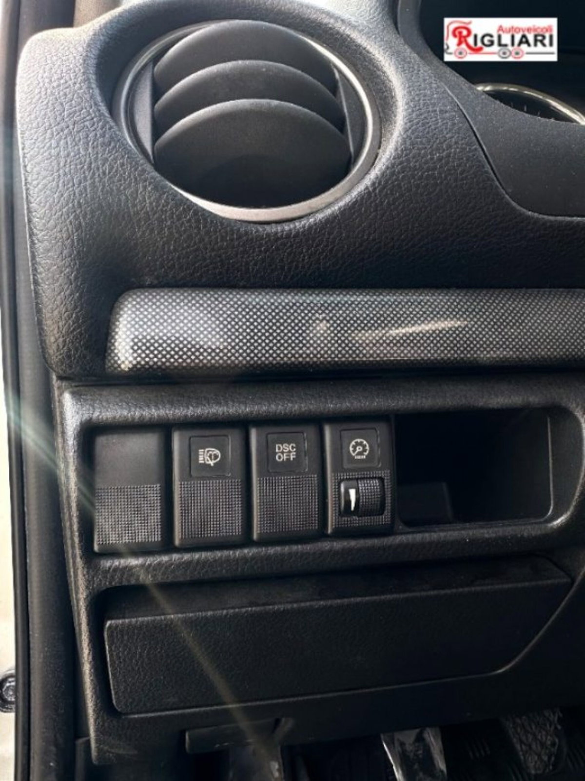 Mazda MPV MY'04 2.0 TD-CD 6 posti Karakuri (6)