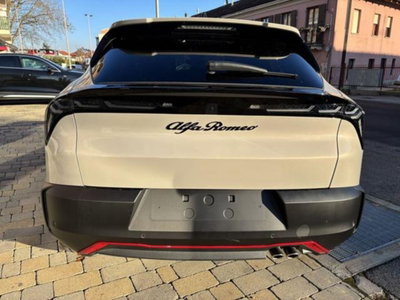 Alfa Romeo Junior elettrica Speciale 156cv (4)