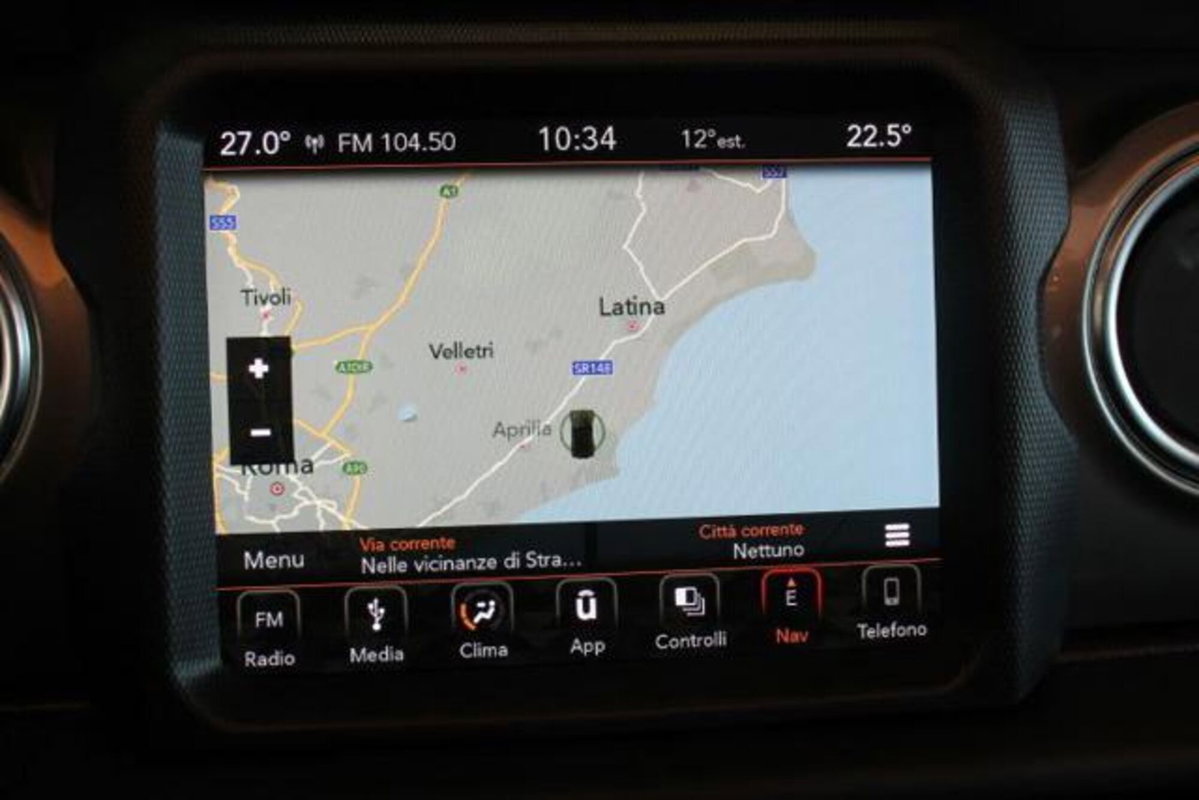 Jeep Wrangler Unlimited 2.2 Mjt II Sahara (10)