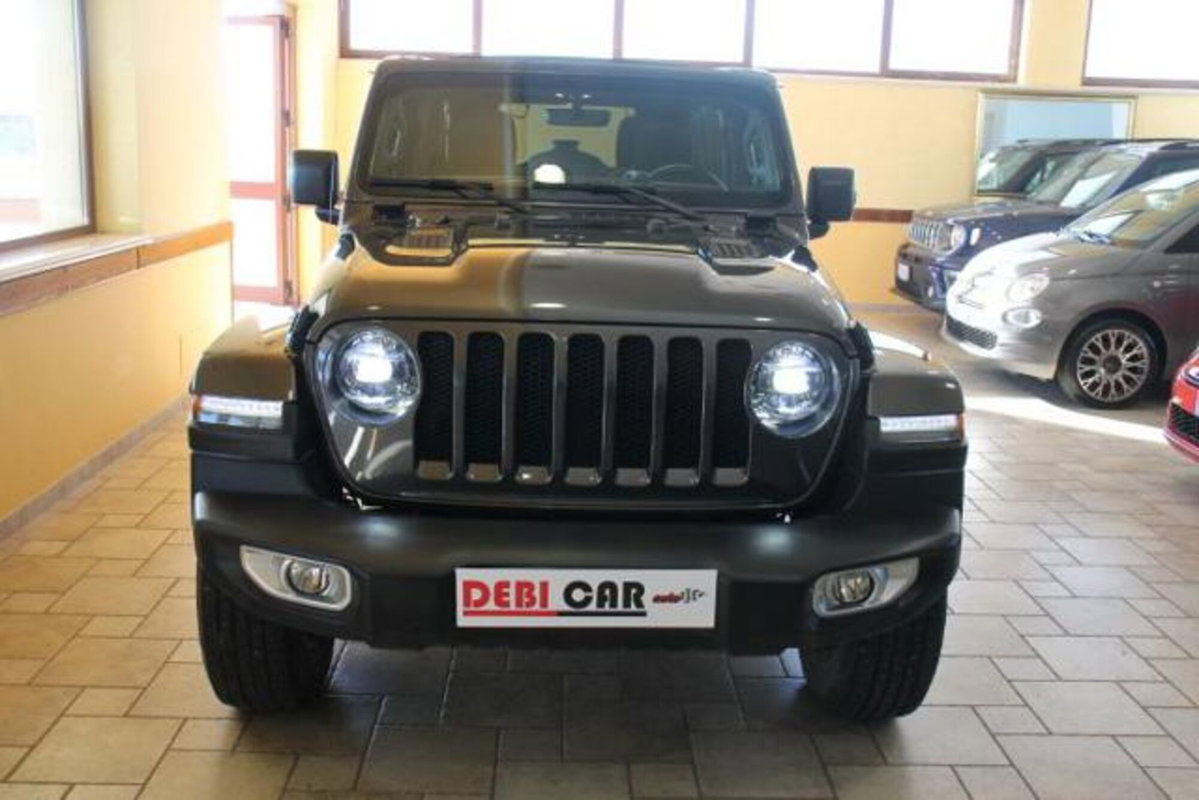 Jeep Wrangler Unlimited 2.2 Mjt II Sahara (2)