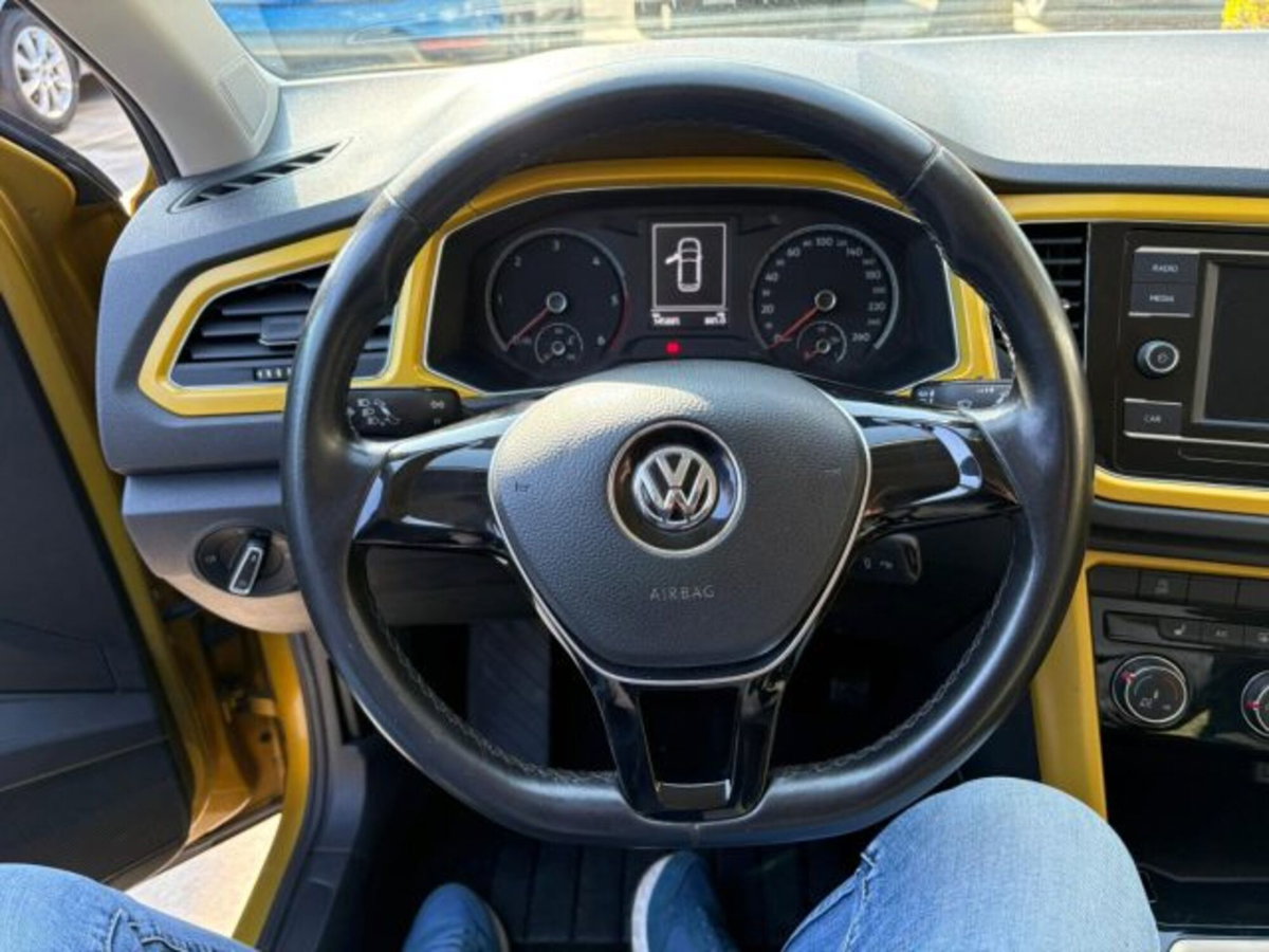 Volkswagen T-Roc 1.6 TDI SCR Business BlueMotion Technology (11)