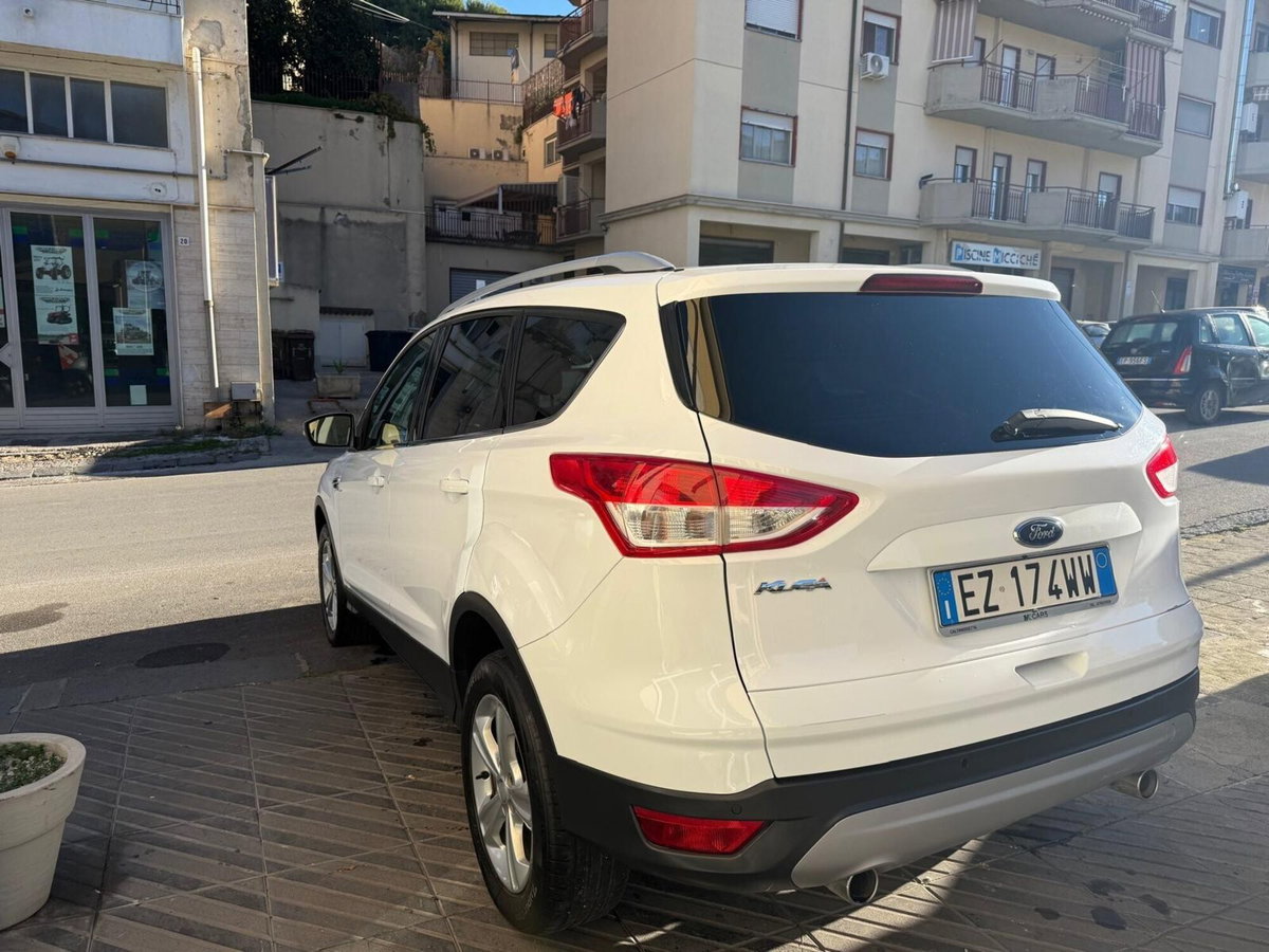Ford Kuga 2.0 TDCI 120 CV S&S 2WD Titanium X (13)