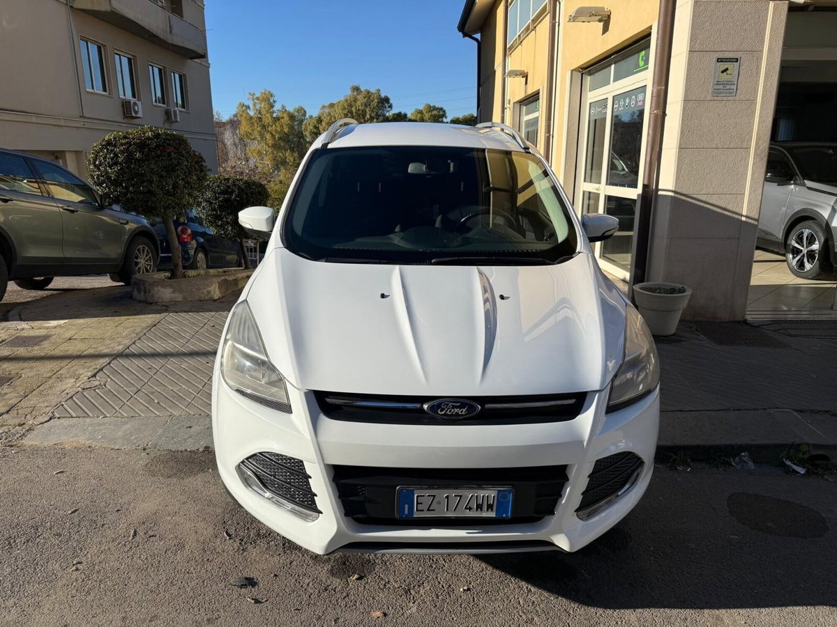 Ford Kuga 2.0 TDCI 120 CV S&S 2WD Titanium X (2)