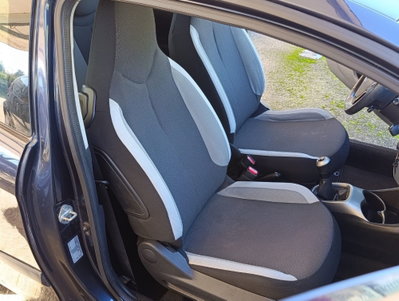 Toyota Aygo 1.0 VVT-i 69 CV 5 porte x-cool (12)