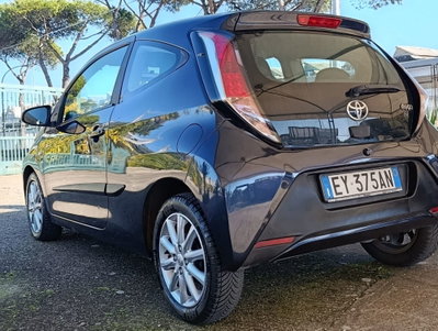 Toyota Aygo 1.0 VVT-i 69 CV 5 porte x-cool (19)
